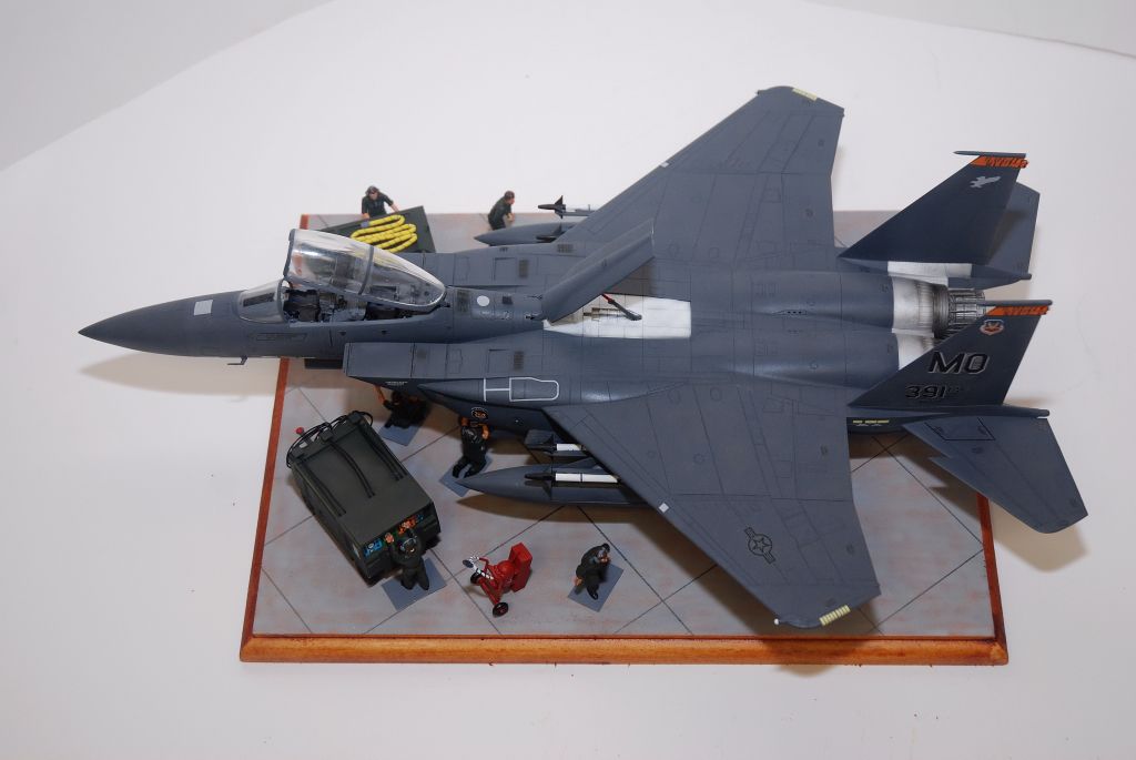 Revell 1/48 F15E Eagle - FineScale Modeler - Essential magazine for